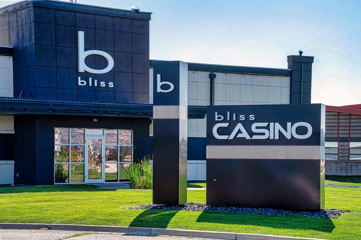 bliss-casino-6-custom-dimensional-sign-billings-montana-sign-pro