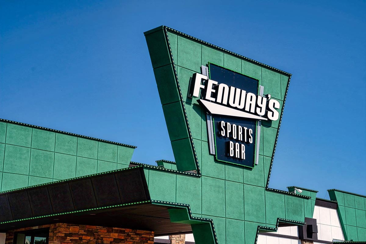 fenways-1-custom-dimensional-sign-billings-montana-sign-pro
