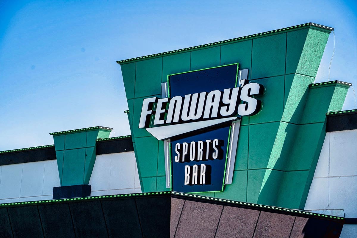 fenways-2-custom-dimensional-sign-billings-montana-sign-pro